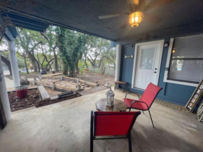 Bamboo Hideout - Sleeps 2 - Pet-friendly